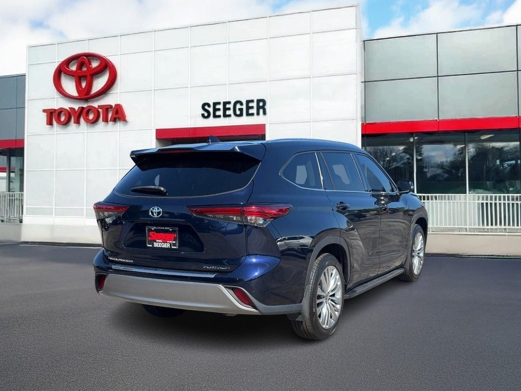 2023 Toyota Highlander Platinum