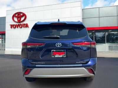 2023 Toyota Highlander Platinum