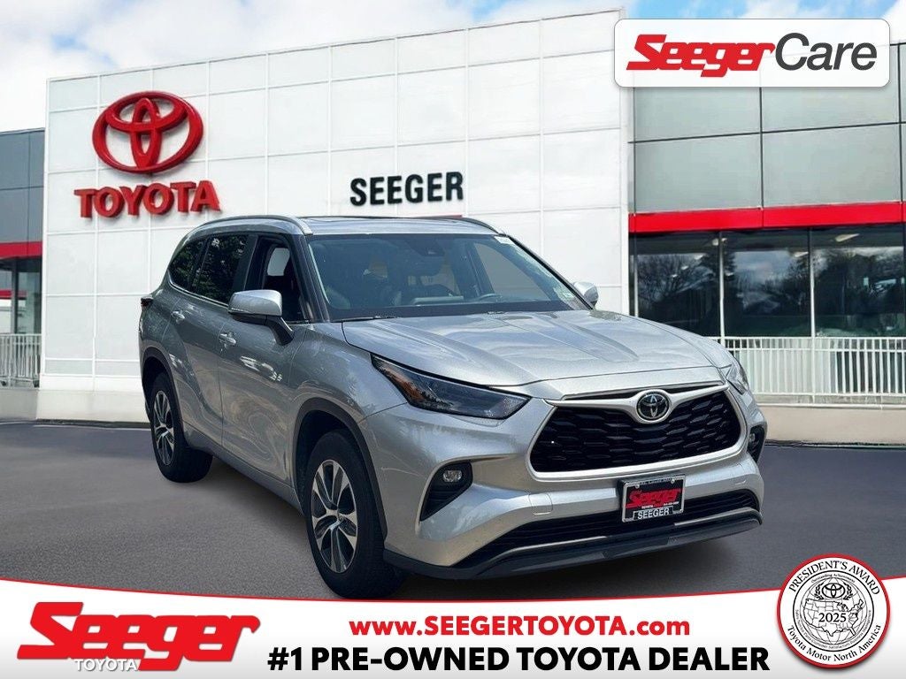 2025 Toyota Highlander XLE