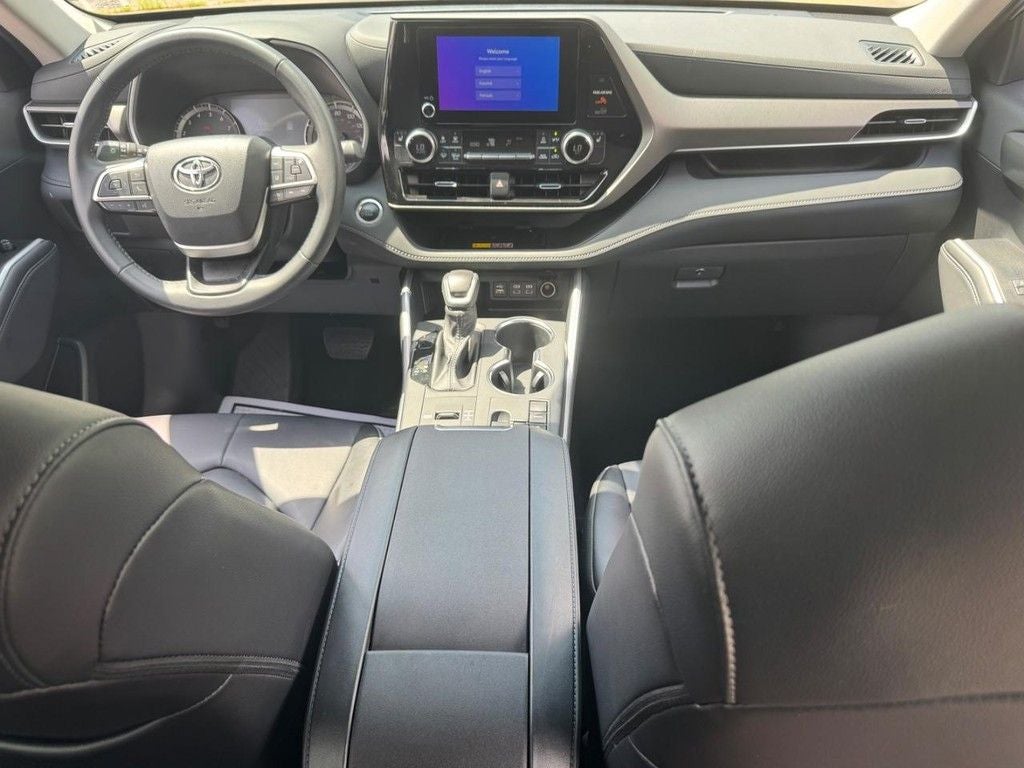 2025 Toyota Highlander XLE