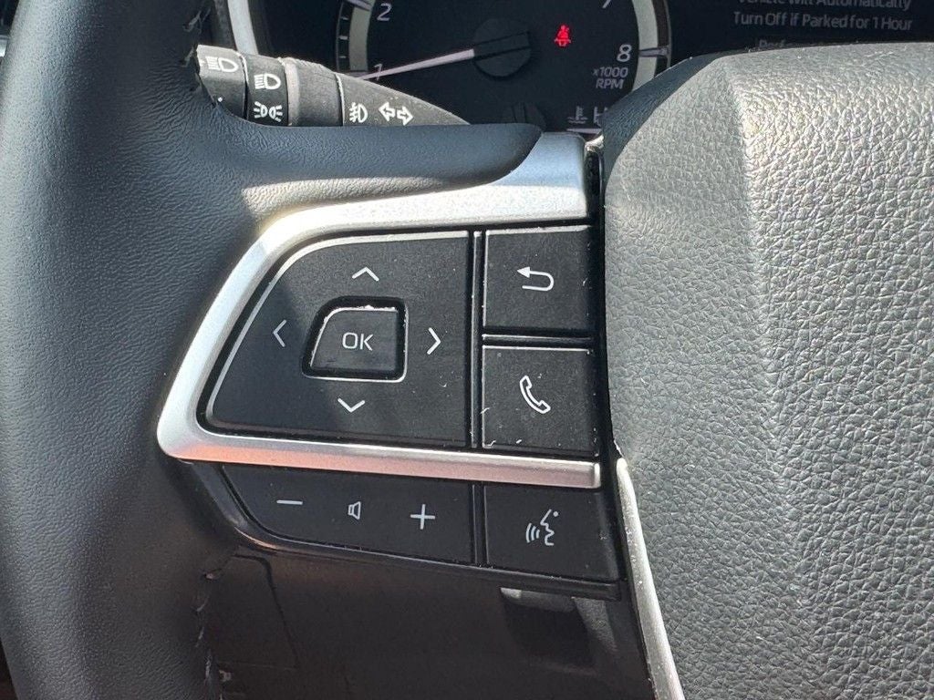 2025 Toyota Highlander XLE