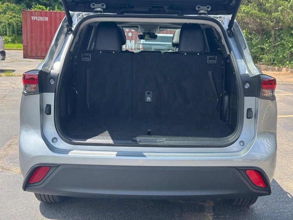 2025 Toyota Highlander XLE