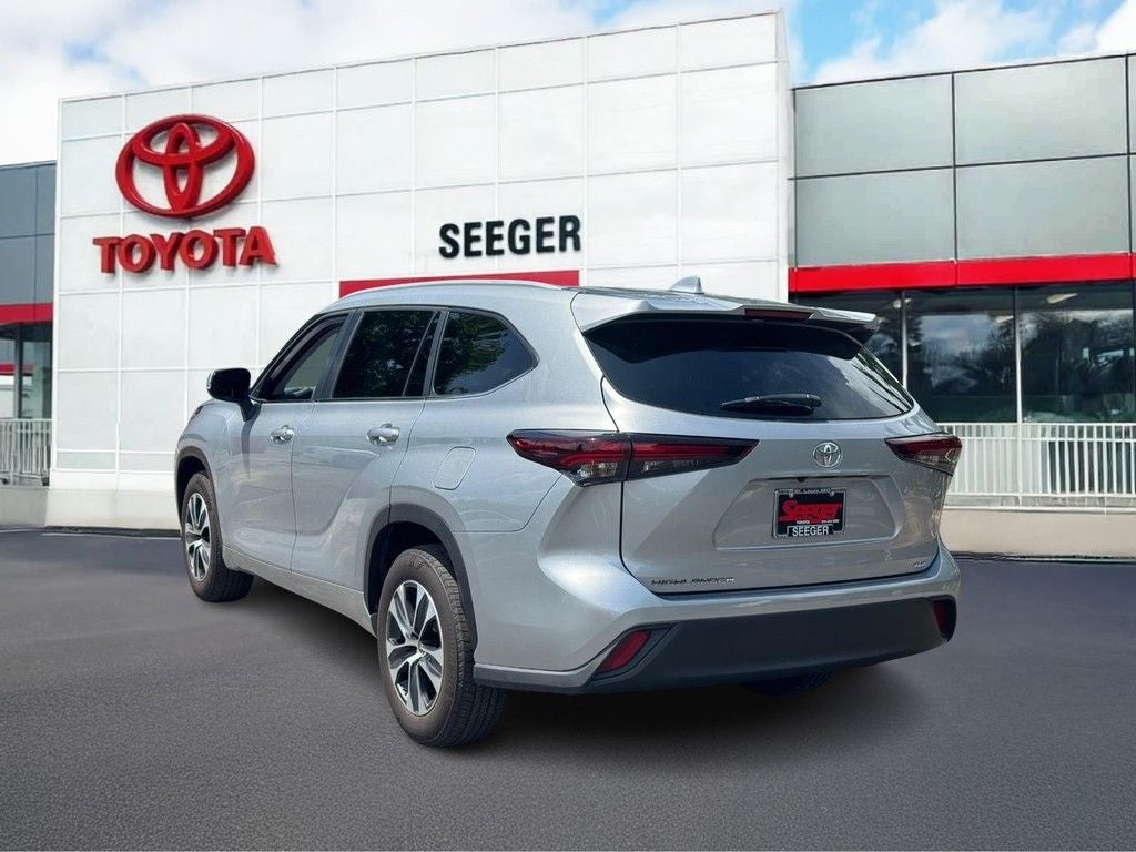 2025 Toyota Highlander XLE