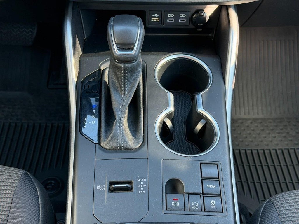 2023 Toyota Highlander LE FWD (Natl)