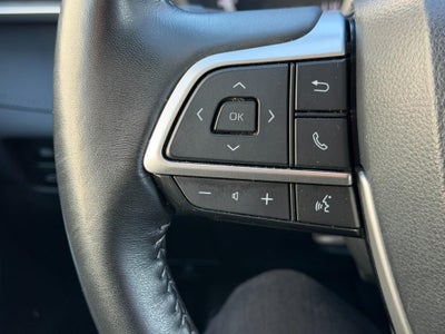 2023 Toyota Highlander LE FWD (Natl)