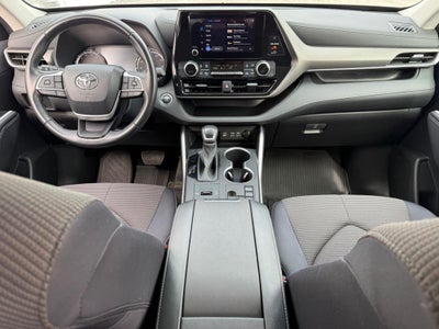 2023 Toyota Highlander LE FWD (Natl)