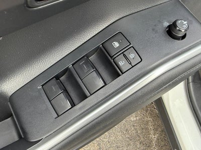 2023 Toyota Highlander LE FWD (Natl)