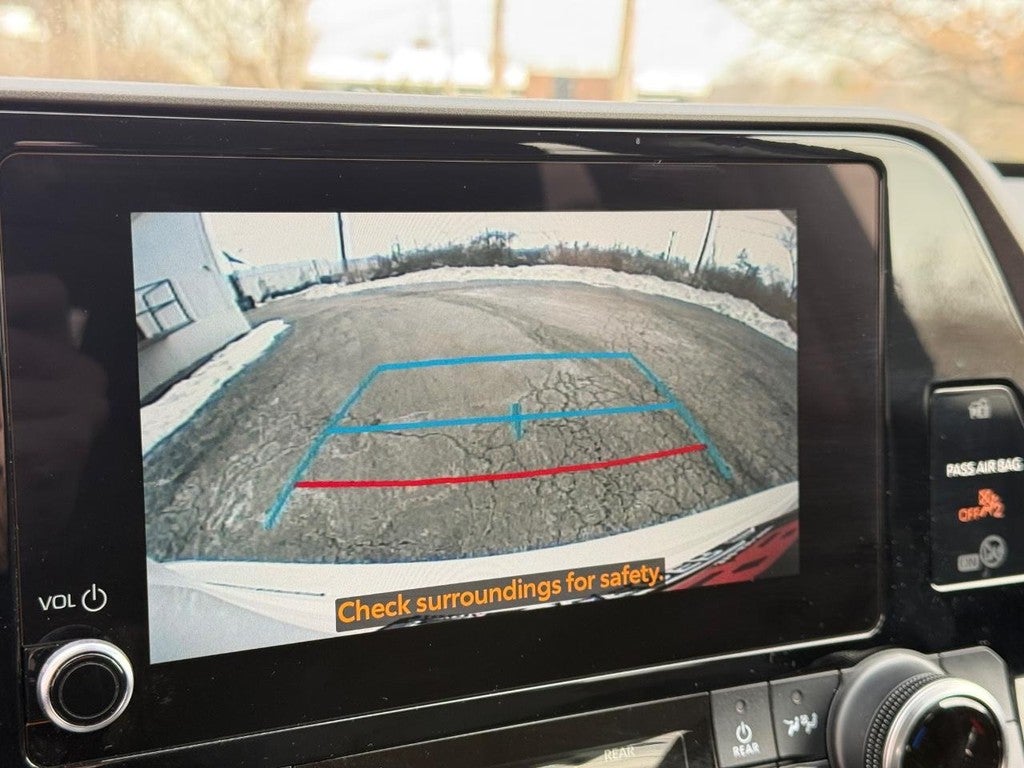 2023 Toyota Highlander LE FWD (Natl)