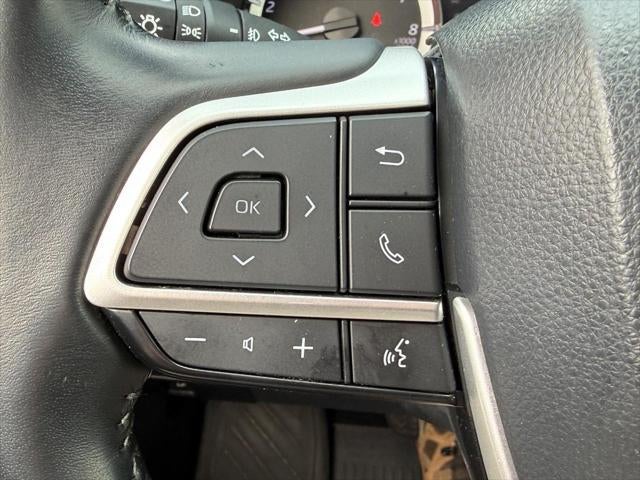 2023 Toyota Highlander LE FWD (Natl)