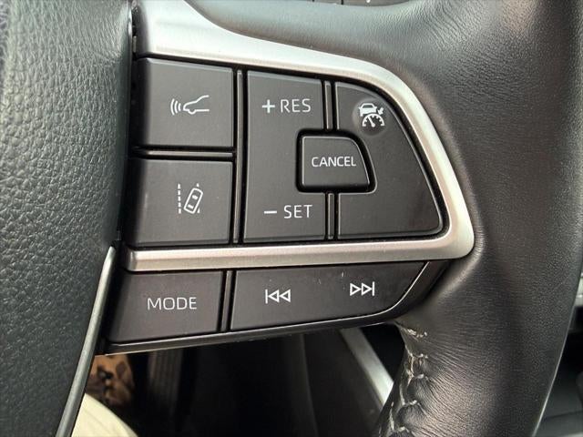 2023 Toyota Highlander LE FWD (Natl)