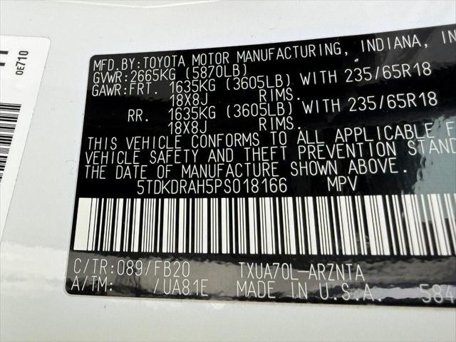 2023 Toyota Highlander LE FWD (Natl)