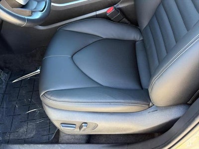 2023 Toyota Highlander LE FWD (Natl)