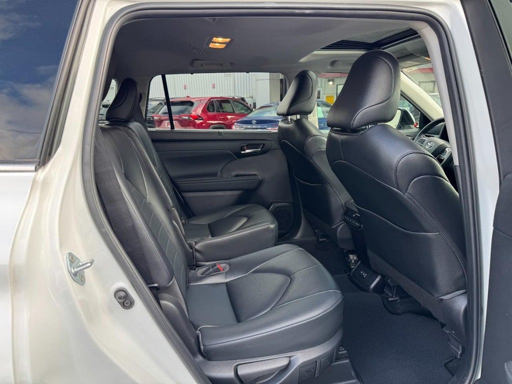 2023 Toyota Highlander FWD (Natl)