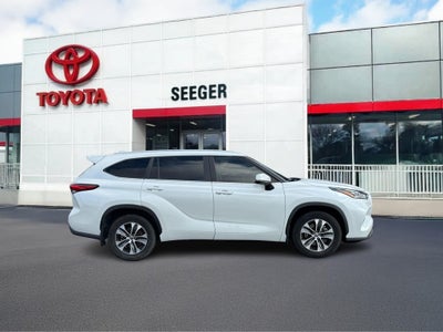 2023 Toyota Highlander FWD (Natl)