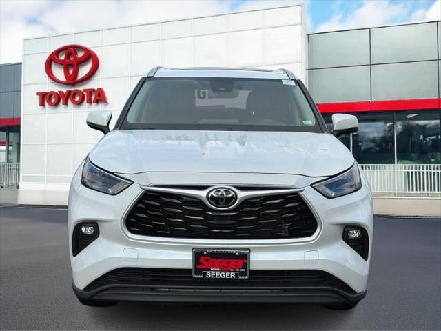 2023 Toyota Highlander FWD (Natl)