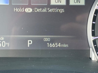 2024 Toyota Highlander LE FWD (Natl)