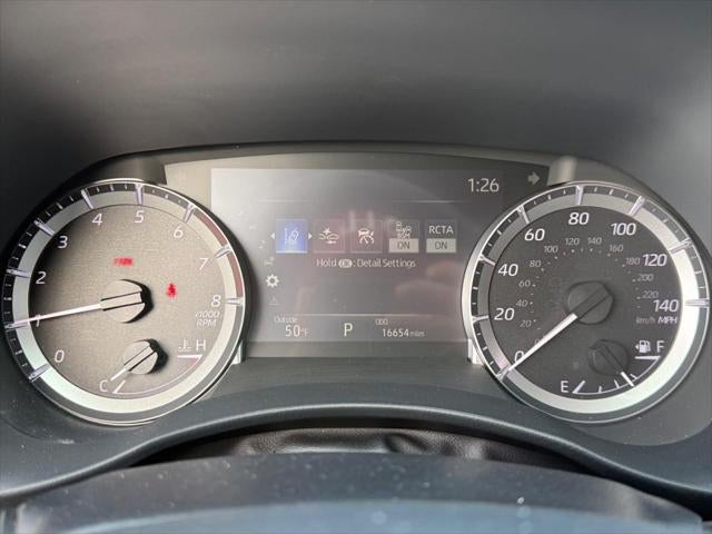 2024 Toyota Highlander LE FWD (Natl)