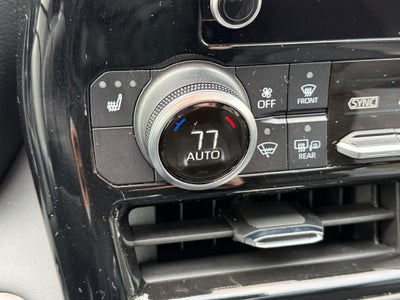 2024 Toyota Highlander FWD (Natl)