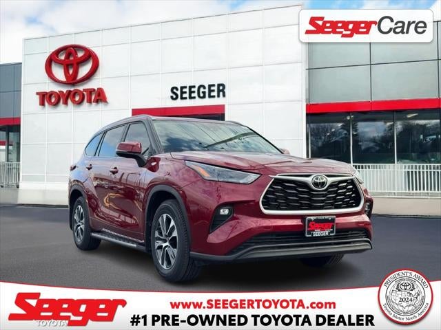 2024 Toyota Highlander FWD (Natl)