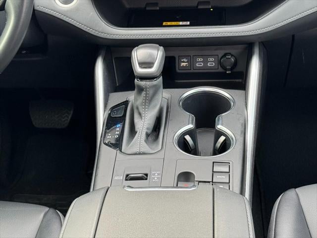2024 Toyota Highlander FWD (Natl)