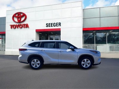 2023 Toyota Highlander LE