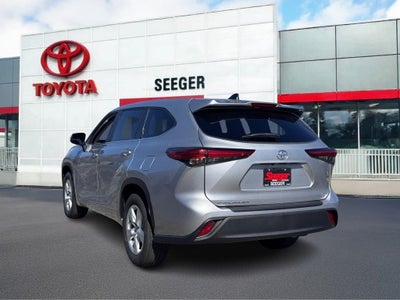 2023 Toyota Highlander LE