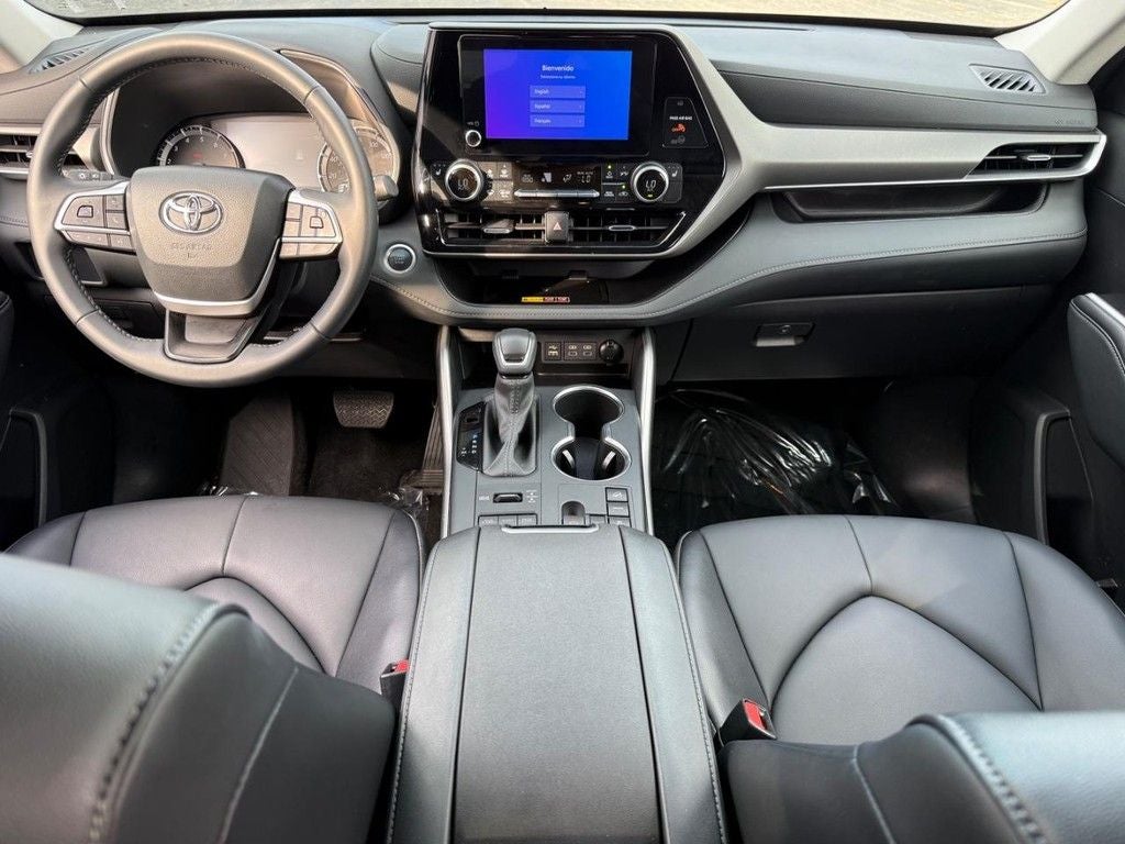 2025 Toyota Highlander XLE