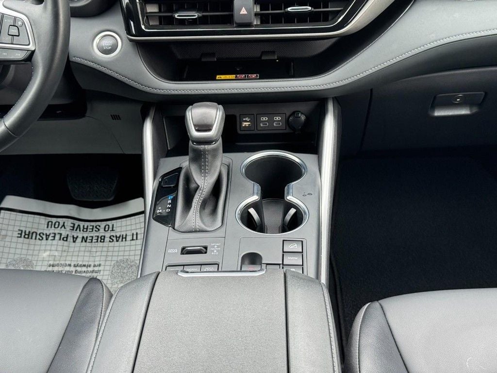 2025 Toyota Highlander XLE