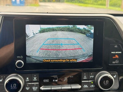 2025 Toyota Highlander XLE