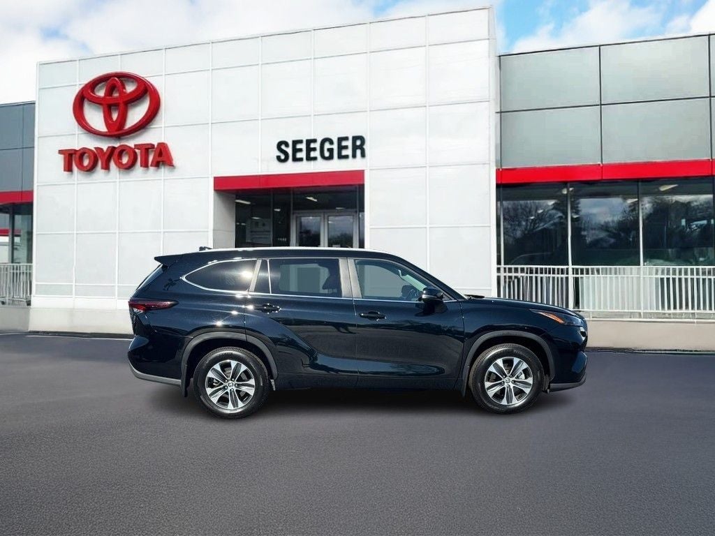 2026 Toyota Highlander XLE