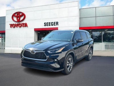 2024 Toyota Highlander Base