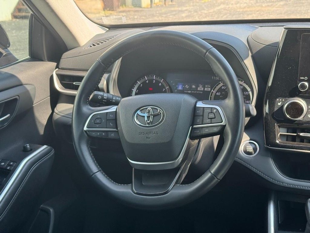 2024 Toyota Highlander Base