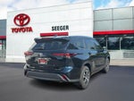 2024 Toyota Highlander Base
