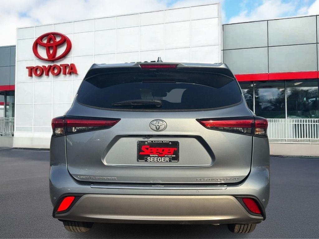 2023 Toyota Highlander L