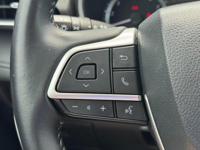 2025 Toyota Highlander XLE