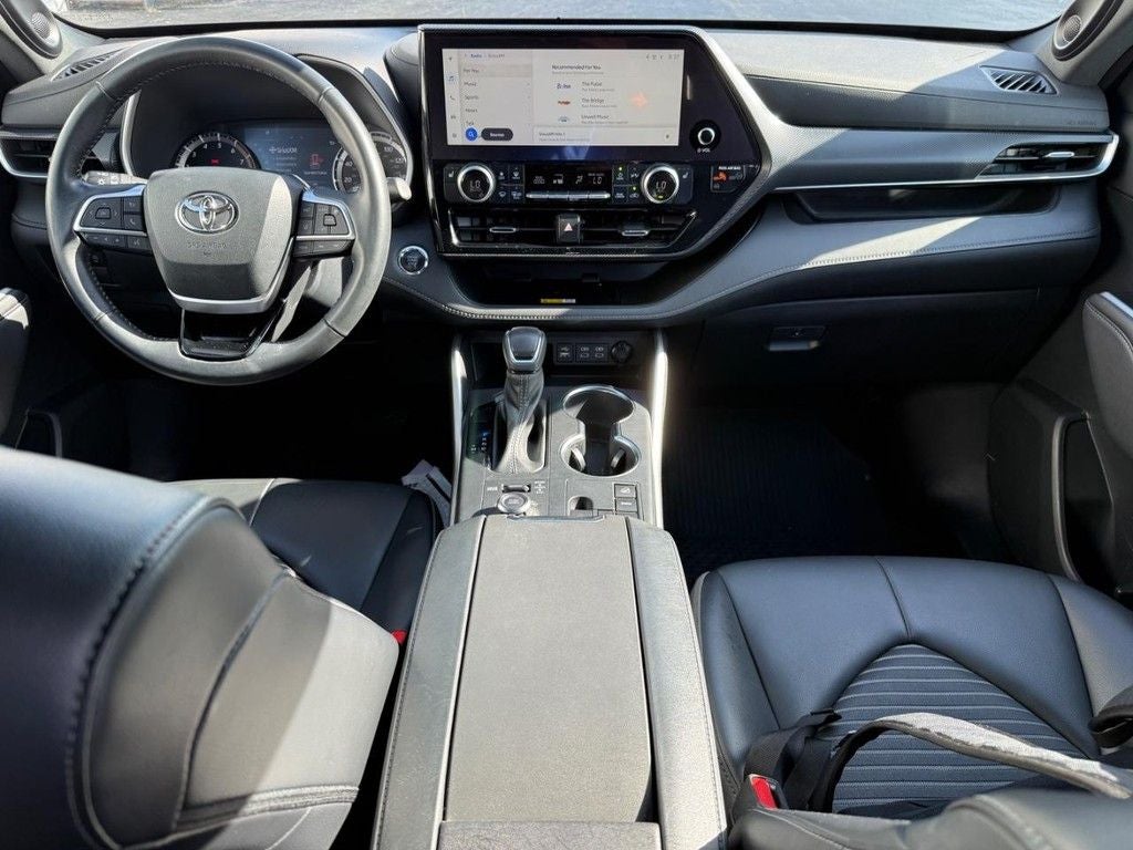 2023 Toyota Highlander XSE