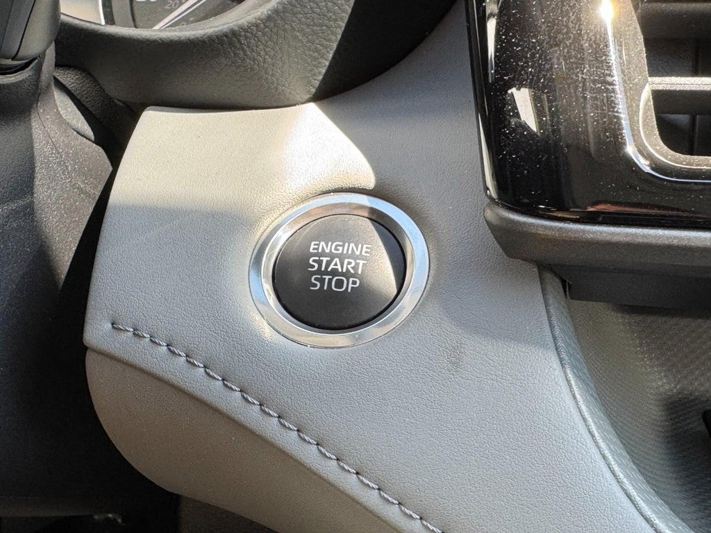 2025 Toyota Highlander AWD (Natl)