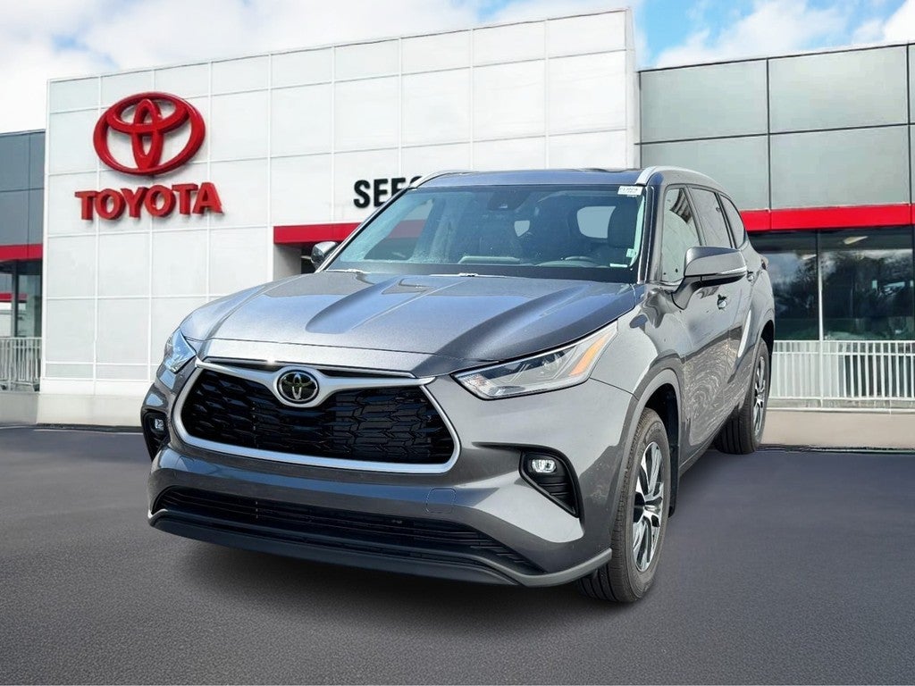 2025 Toyota Highlander AWD (Natl)
