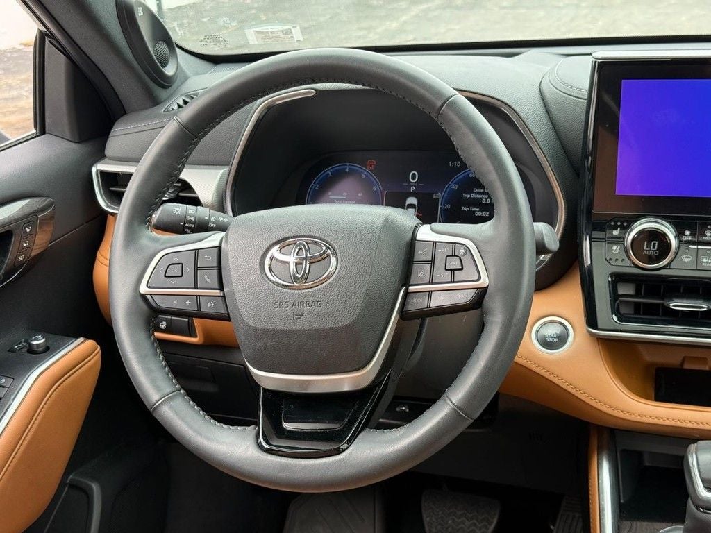 2024 Toyota HIGHLANDER Platinum