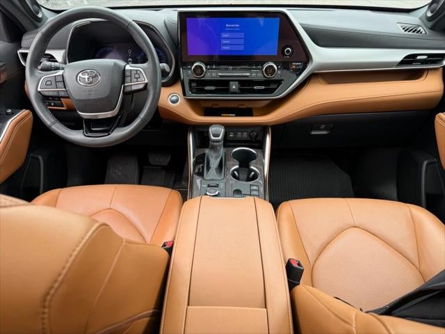 2024 Toyota HIGHLANDER Platinum