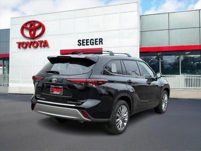 2024 Toyota HIGHLANDER Platinum