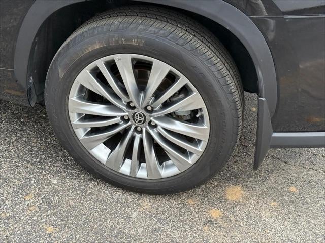 2024 Toyota HIGHLANDER Platinum