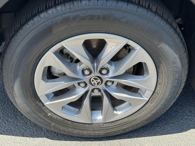 2026 Toyota Sienna LE 8 Passenger