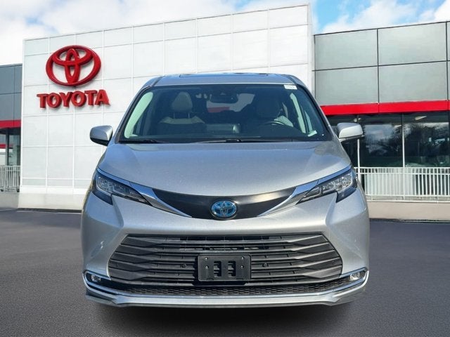 2022 Toyota Sienna XLE