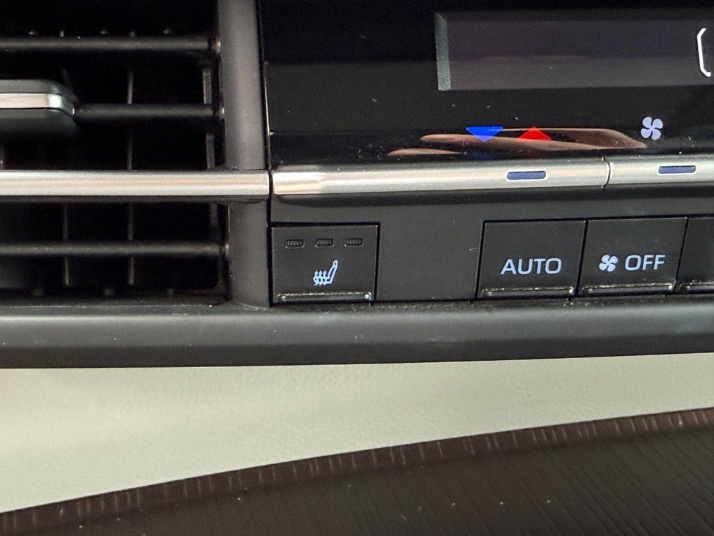 2024 Toyota Sienna XLE FWD 8-Passenger (Natl)