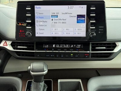 2024 Toyota Sienna XLE FWD 8-Passenger (Natl)