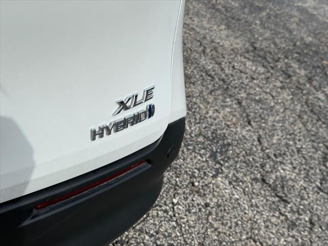 2024 Toyota Sienna XLE FWD 8-Passenger (Natl)