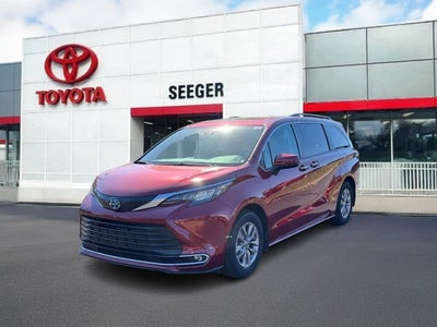 2024 Toyota Sienna XLE