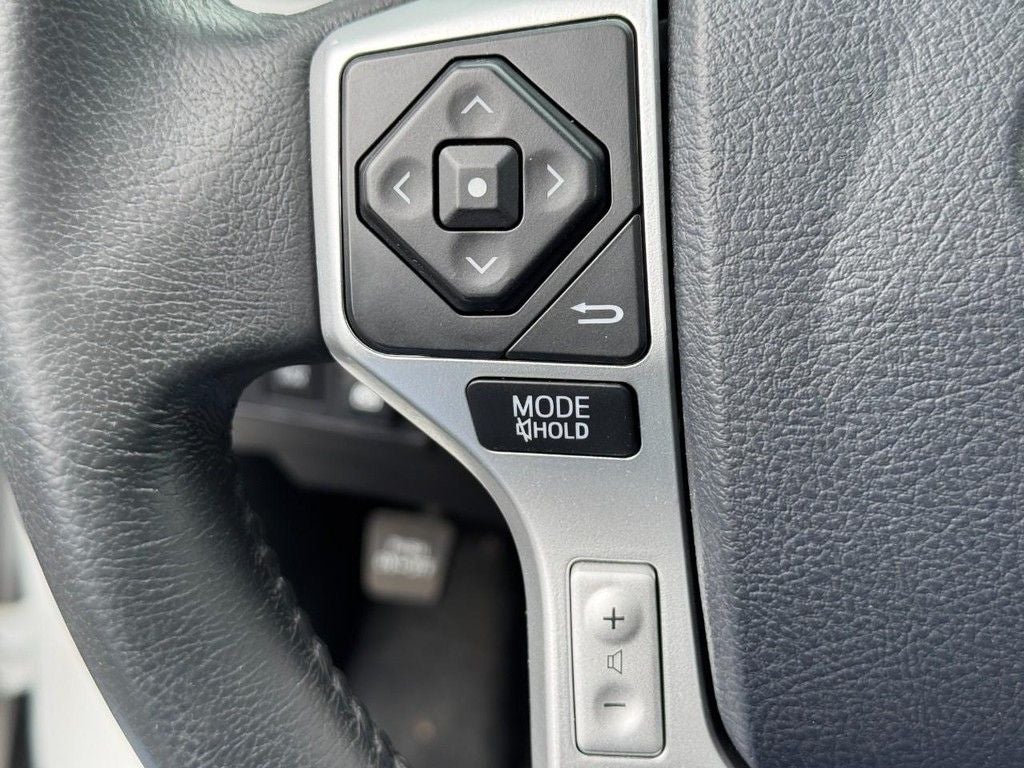 2017 Toyota Tundra Platinum 5.7L V8