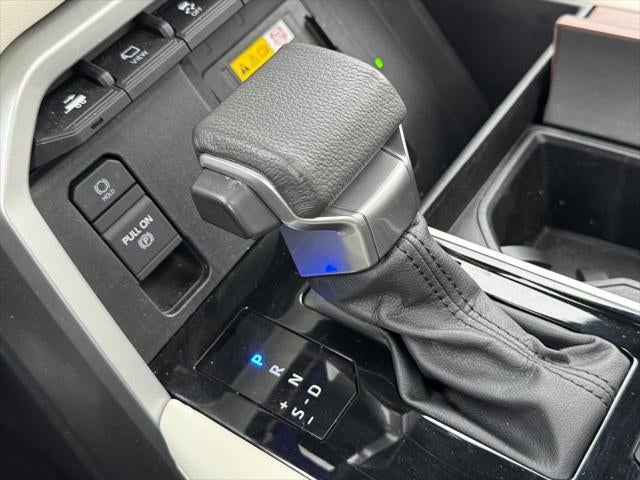 2023 Toyota Tundra 4WD Capstone Hybrid CrewMax 5.5' Bed (Natl)